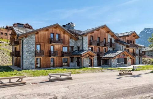 Les Eucherts Apartment | Chalet Altitude - Chalet Résidence Le Refuge * - 5 Room Apartment 8/10 People