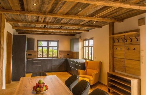 Waldmuenchen Ski Chalet | Chalet am Ölberg mit Badefass und Altholzsauna