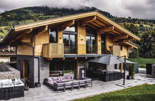 Piesendorf Ski Chalet | Chalet Amadeus - Designer Luxury Chalet for 14