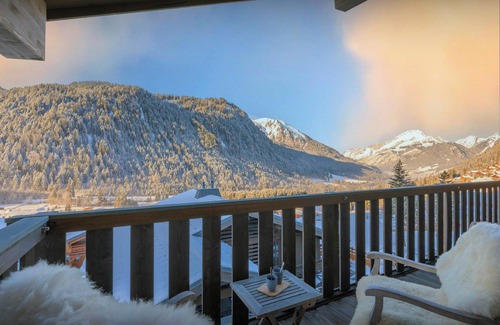 Chatel Ski Chalet | Chalet Amarou - mountain stay for 6 with hot tub in Châtel - OVO Network
