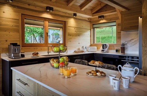 Cordon Ski Chalet | Chalet Anselme - luxury stay for 10 with Mont Blanc views - OVO Network