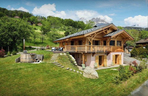 Cordon Ski Chalet | Chalet Anselme - luxury stay for 10 with Mont Blanc views - OVO Network