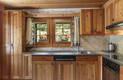Evolene Ski Chalet | Chalet Arolla 8 pers : view, nature & private parking