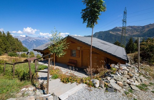 La Tzoumaz Cabin | Chalet Belle Roche Recently Renovated Jacuzzi