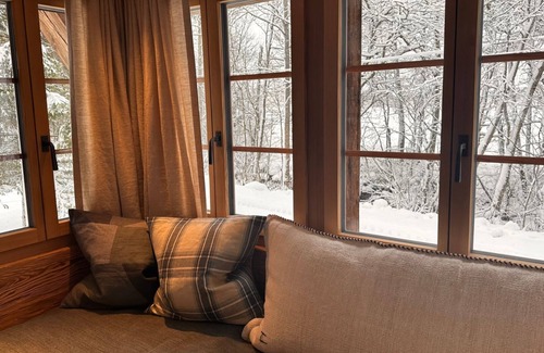 Gsteig Ski Chalet | Chalet by the River in Gstaad With Sauna