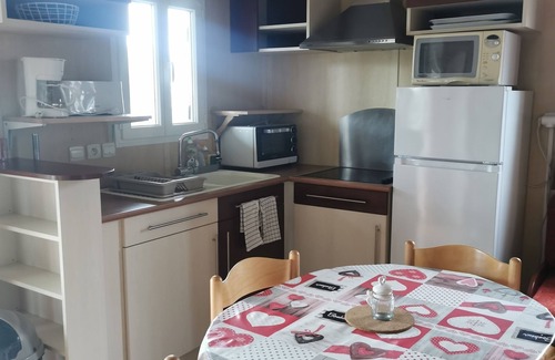 Grandcamp-Maisy Ski Chalet | Chalet by the sea