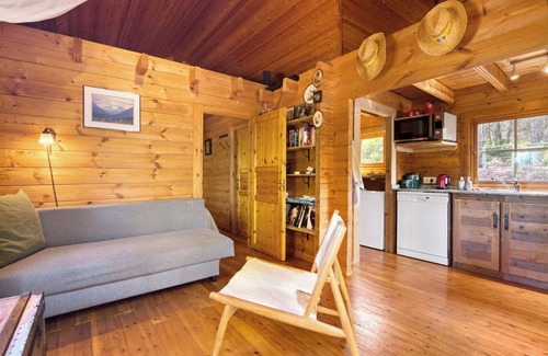 Lliber Ski Chalet | Chalet 'Cabana - Finca Lliber' with Mountain View, Wi-Fi and Air Conditioning