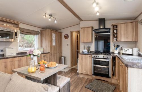 Aviemore Ski Chalet | Chalet Cairn View by Interhome