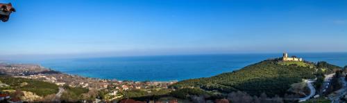 Neos Panteleimonas Hotel | Chalet Castello