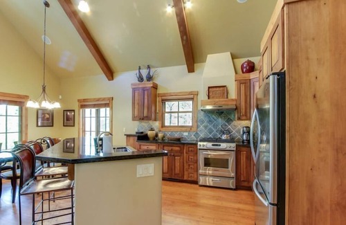 Tamarack Ski Chalet | Chalet Charmant - Serene Chalet |Private Hot Tub |Wood Fireplace