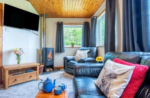 East Lewiston Ski Chalet | Chalet Cherrytrees by Interhome