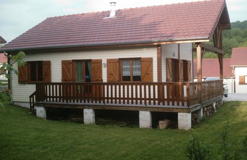 Moirans-en-Montagne Ski Chalet | Chalet Classé 3 Étoiles par L'office du Tourisme du Jura, 6/8 Personnes