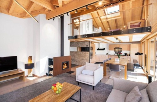 Grindelwald Ski Chalet | Chalet Columba, Four Bedroom duplex Apartment in Grindelwald with Mountain View