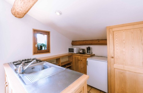 Bourg-Saint-Maurice Ski Chalet | Chalet "Cosy" with Mountain View & Private Terrace