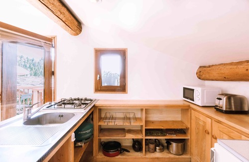Bourg-Saint-Maurice Ski Chalet | Chalet "Cosy" with Mountain View & Private Terrace