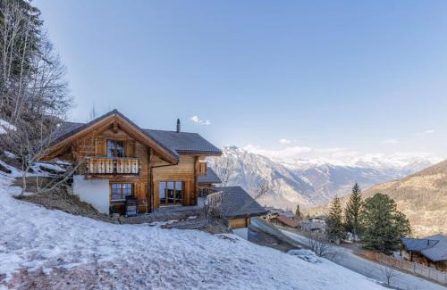 La Tzoumaz Ski Chalet | Chalet Coucou Luxury 10 pax Chalet with incredible views and garage