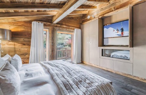 Le Praz Ski Chalet | Chalet Courchevel with 6 spacious bedrooms