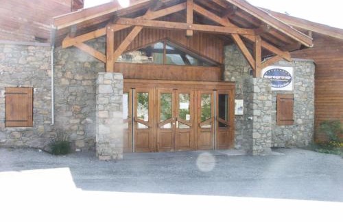 Orcieres-Merlette Apartment | Chalet D'orcieres - 3 Pièces duplex 8 personnes MAE-2767