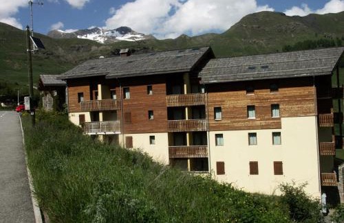 Orcieres-Merlette Apartment | Chalet D'orcieres - 3 Pièces duplex 8 personnes MAE-2823