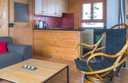 La Vue des Alpes House | Chalet de la Vue des Alpes by Interhome