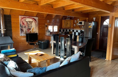 Erckartswiller Ski Chalet | Chalet 'De Lucie et Lison' with Mountain View, Private Terrace and Wi-Fi