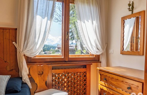 Cortina d'Ampezzo Historic Centre Apartment | Chalet del Boite: Alpine elegance with a view, in the heart of Cortina