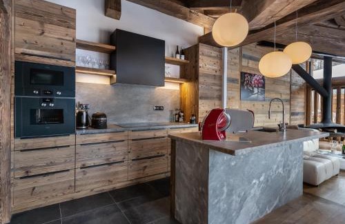 Val-d'Isere Ski Chalet | Chalet design 5* avec piscine, hammam, cinéma et parking à Val d'Isère - FR-1-567-35