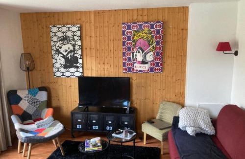 Saint-Etienne-en-Devoluy Ski Chalet | Chalet Duplex 4P pour 8 pers, Rénové, Piscine, 300m des Pistes, Terrasse, Parking - FR-1-504-433