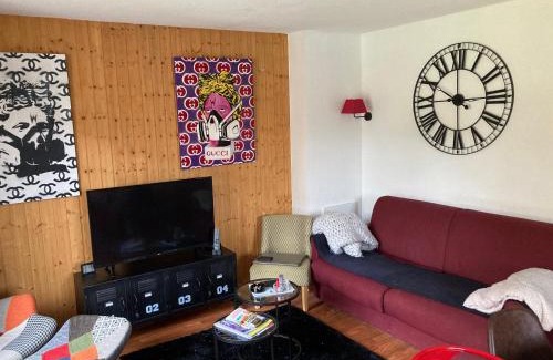 Saint-Etienne-en-Devoluy Ski Chalet | Chalet Duplex 4P pour 8 pers, Rénové, Piscine, 300m des Pistes, Terrasse, Parking - FR-1-504-433