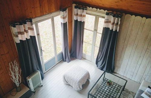 Valpuiseaux Ski Chalet | Chalet en forêt, brame du cerf