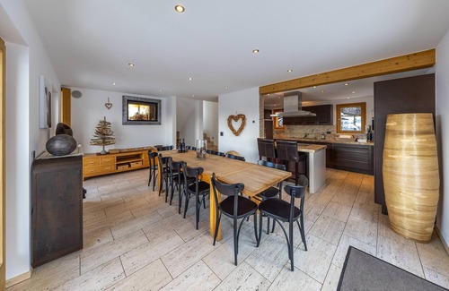 Nendaz Ski Chalet | Chalet Enchanteur sauna, jacuzzi, 13pax