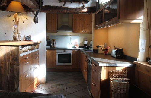 Vallorcine Ski Chalet | Chalet-Family-Ensuite with Bath-Mountain view