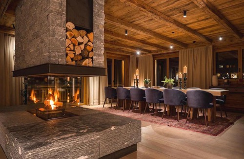 Madonna di Campiglio Ski Chalet | Chalet Filomena a Madonna di Campiglio with indoor pool