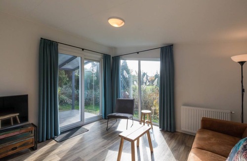 Breezand House | Chalet - Holidaypark Fort den Haak Vrouwenpolder (Pet allowed)