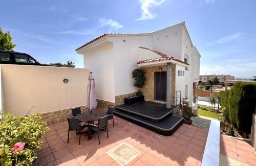Peniscola Ski Chalet | Chalet Hungría - Chalet con piscina privada
