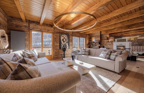 Saint-Etienne-de-Tinee Ski Chalet | Chalet in Auron, 50m from the Riou ski lifts