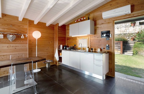 Carcioni Ski Chalet | Chalet il Fienile with Shared Pool, Shared Garden & Wi-Fi