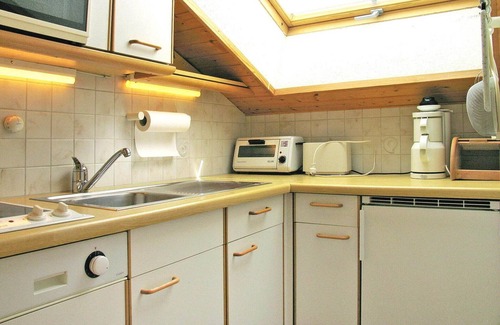 Dienten am Hochkoenig Apartment | Chalet in Dienten with Ski-In Access & Sauna