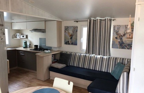 Bredene Ski Chalet | Chalet in Bredene with parking