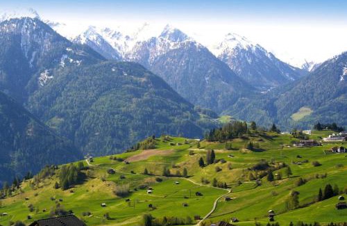 Fiss House | Chalet in Fiss with Panoramic Mountain Views