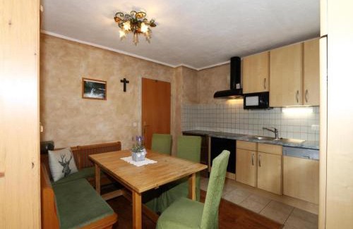 Grossarl Apartment | Chalet in Grossarltal with Panoramic Views