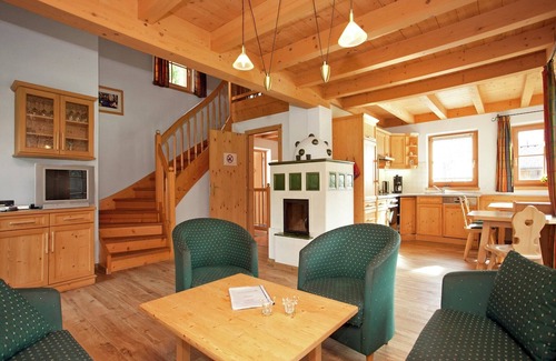 Wald im Pinzgau Ski Chalet | Chalet in Königsleiten near Ski Bus & Pool