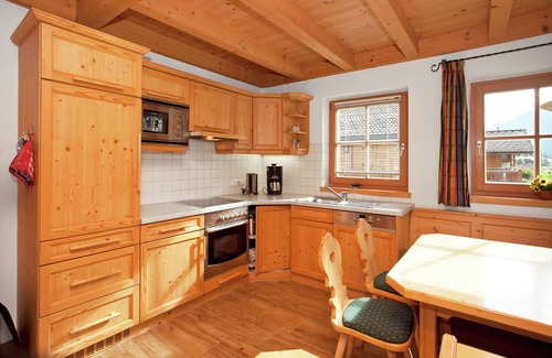 Wald im Pinzgau Ski Chalet | Chalet in Königsleiten near Ski Bus & Pool