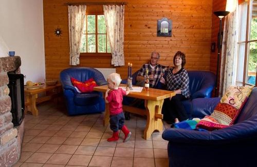 Schoenecken Ski Chalet | Chalet in Reinskopf with Fireplace