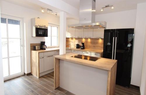 Vorderglemm Ski Chalet | Chalet in Saalbach by Ski Lift & Slopes, cleaning included