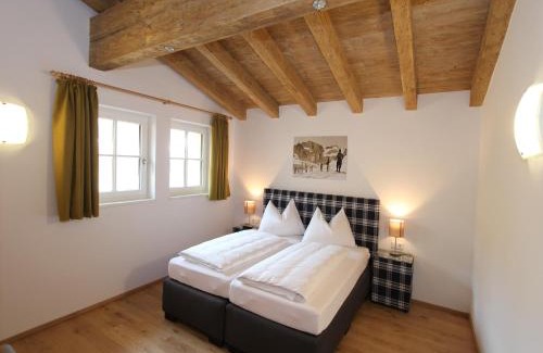 Vorderglemm Ski Chalet | Chalet in Saalbach by Ski Lift & Slopes, cleaning included