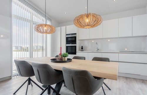 Wemeldinge House | Chalet in Zeeland With Private Jetty