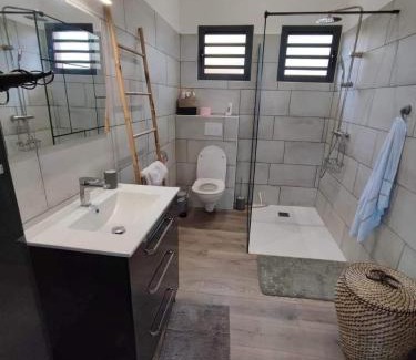 L'Etang-Sale Ski Chalet | Chalet Iris