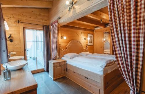 Konigsleiten Ski Chalet | Chalet Königsleiten 3 by Interhome