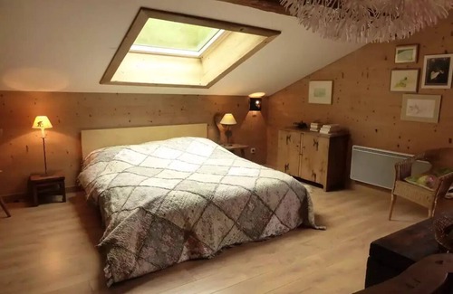 Villard-sur-Doron Ski Chalet | Chalet La Cordillera - The Seizures. Beautiful renovated chalet for 10 to 12 people.